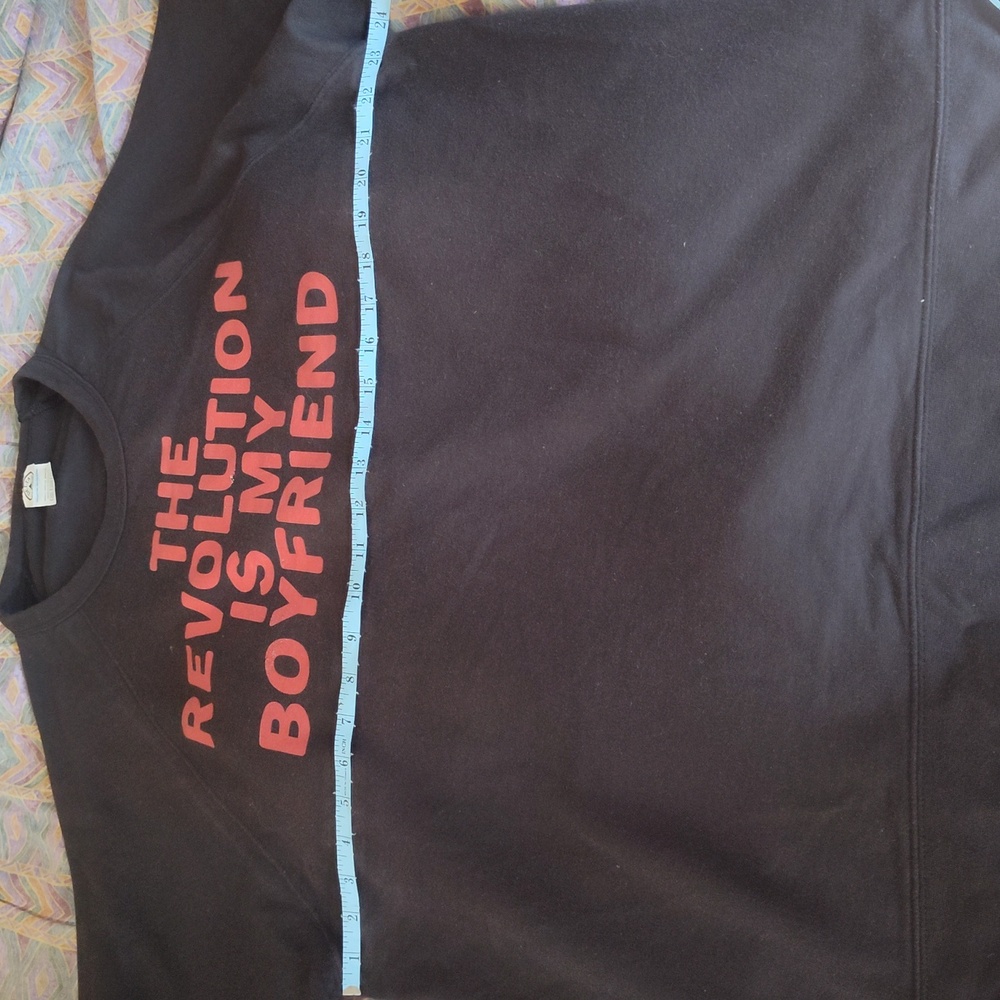 NWOT Black And Red Delta Fleece Black Sweatshirt